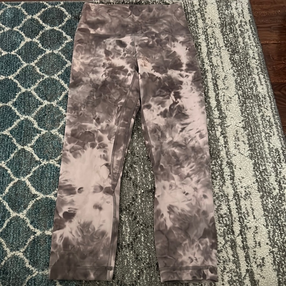 Lululemon tie dye leggings